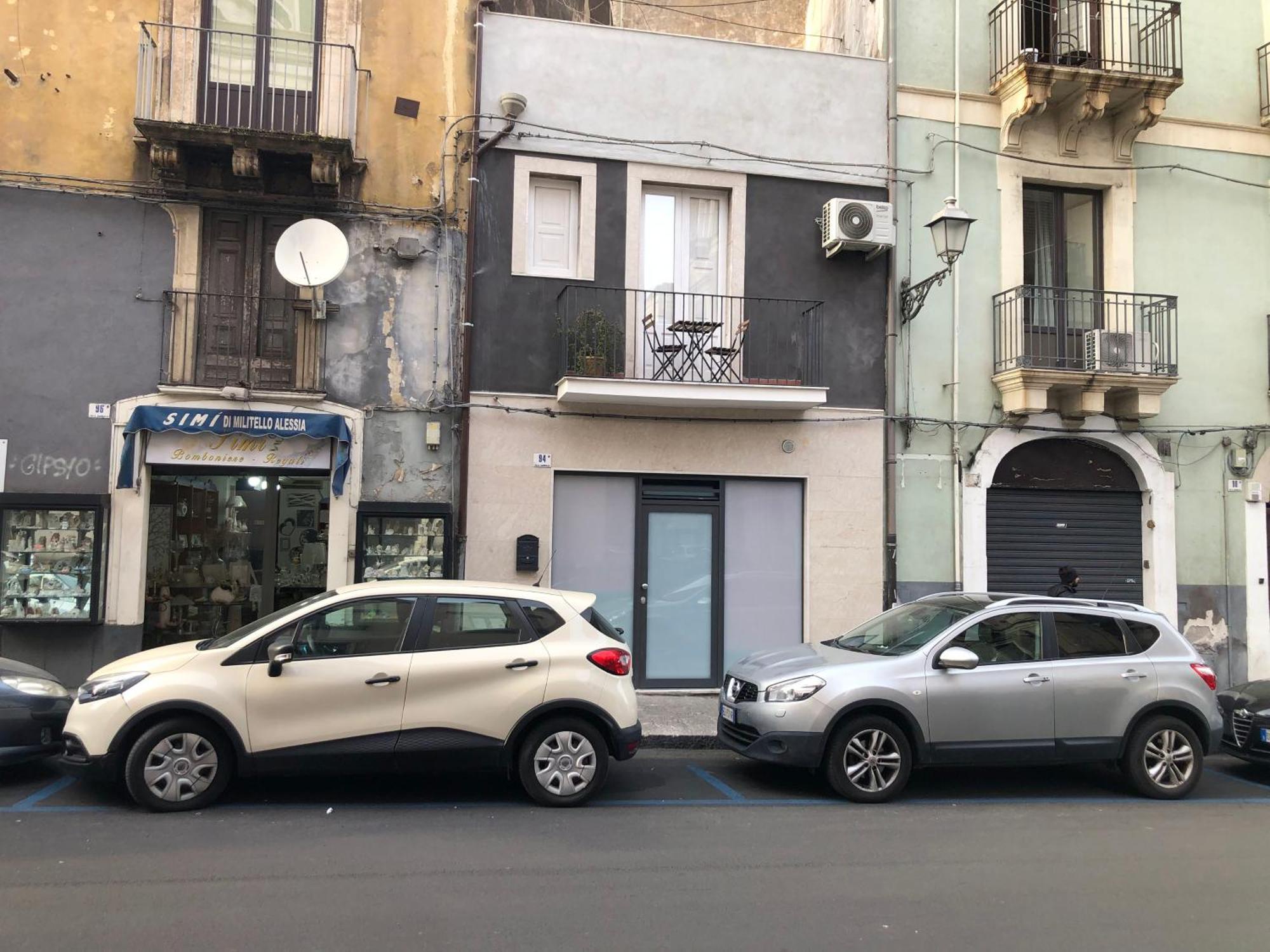 カターニア Garibaldi 94- Intera Casa A 2 Passi Dal Duomoヴィラ エクステリア 写真